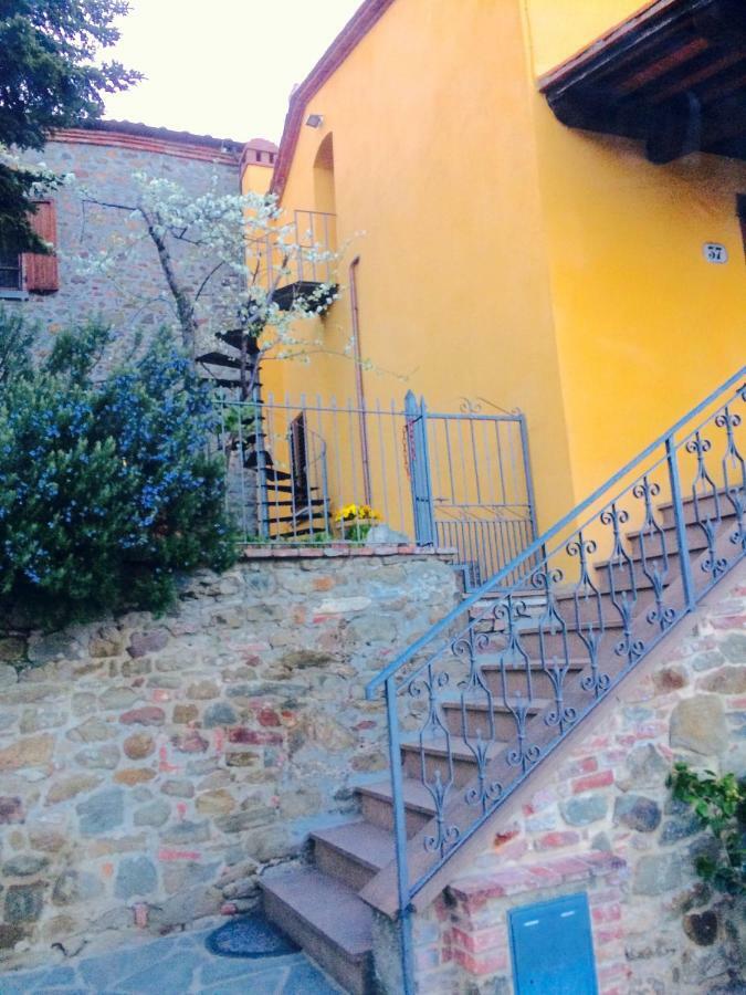 Apartamento Mansarda Degli Ulivi Rigomagno Exterior foto