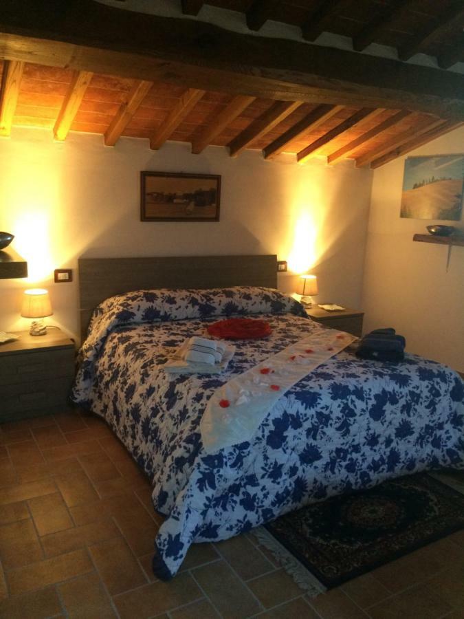 Apartamento Mansarda Degli Ulivi Rigomagno Exterior foto